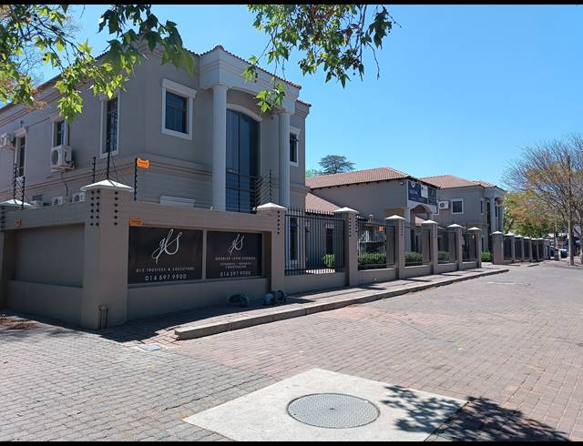 700M² OFFICE TO LET IN BO-DORP